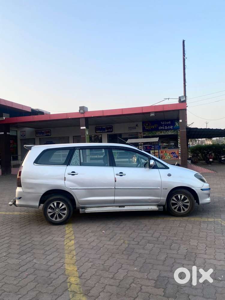 Toyota Innova Diesel 2010 Car