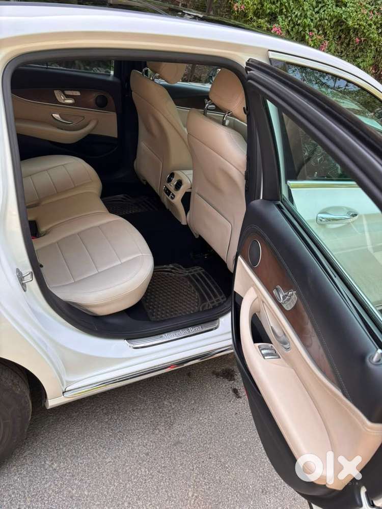 White,scratch Less,well Maintai