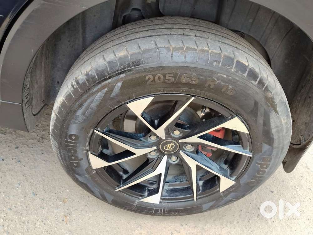 Mahindra Xuv300 W6 Diesel, 2023, Diesel