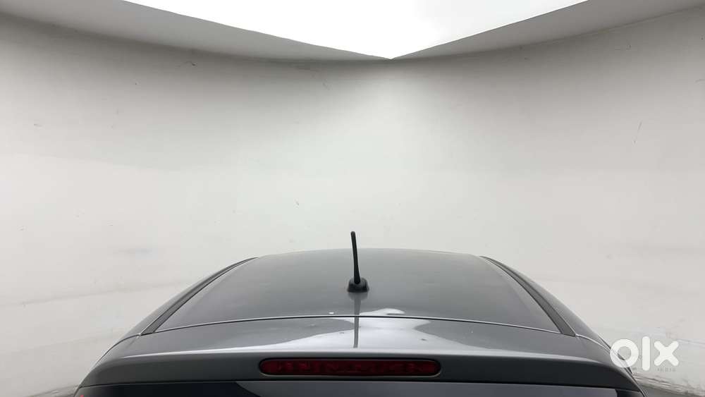 Maruti Suzuki Swift 1.2 Lxi (o), 2017, Petrol