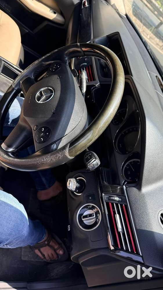 Mercedes-benz Diesel Automatic 2011
