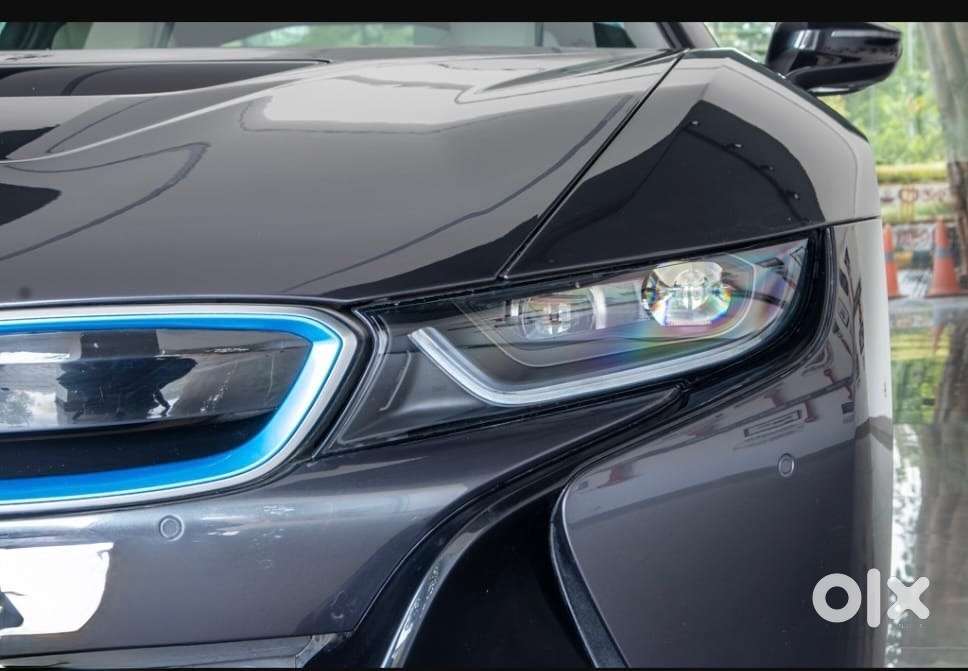 Bmw I8 Plug-in Hybrid  Sophisto Black  Well-maintained