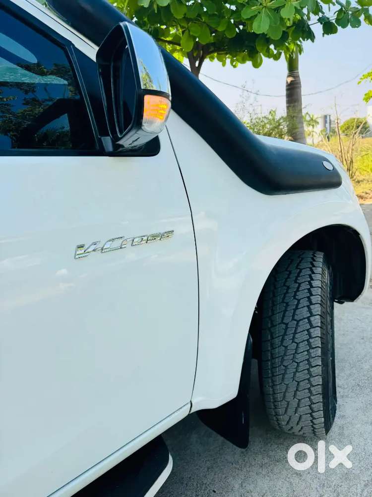 Isuzu V-cross 2018 Diesel Well Maintained