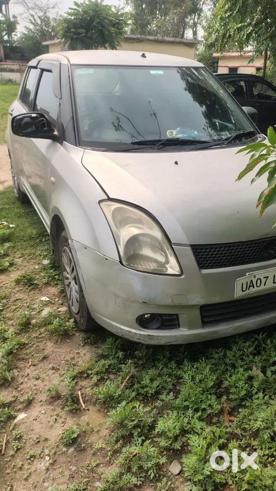 Maruti Suzuki Swift 2005 Petrol 132000 Km Driven