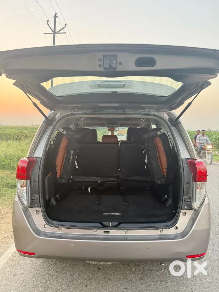 Toyota Innova Crysta 2017 Diesel 190000 Km Driven