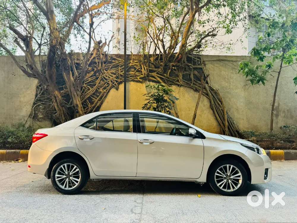 Toyota Corolla Altis 2015