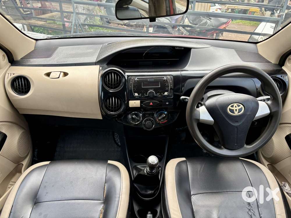 Toyota Etios Liva Vd Dual Tone, 2017, Diesel