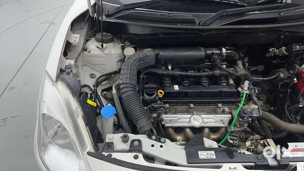 Maruti Suzuki Swift 1.3 Lxi, 2022, Petrol