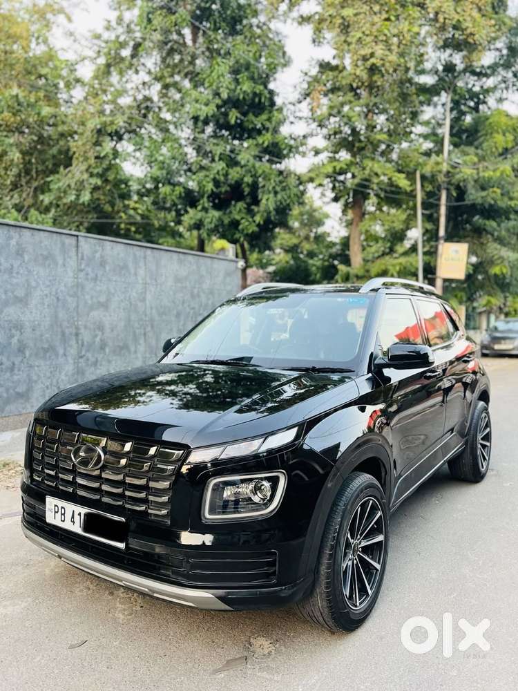 Hyundai Venue 1.2 S (o), 2022, Petrol