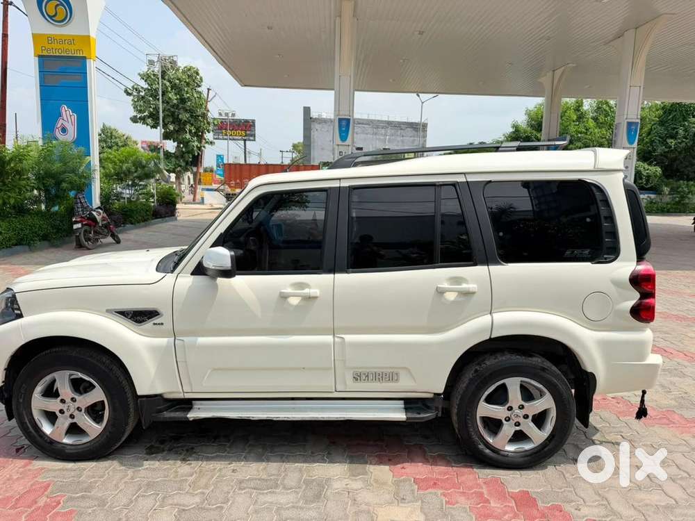 Mahindra Scorpio Classics5 Fully Converted To S11