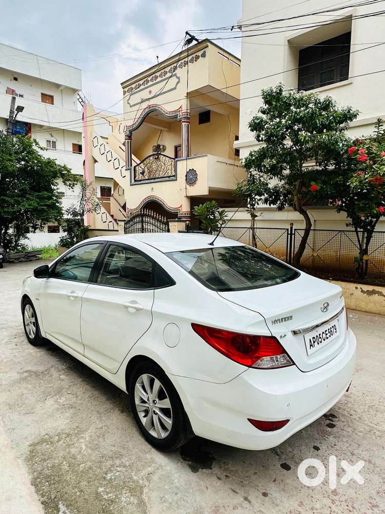 Hyundai Verna Crdi Vgt Sx 1.5, 2012, Diesel