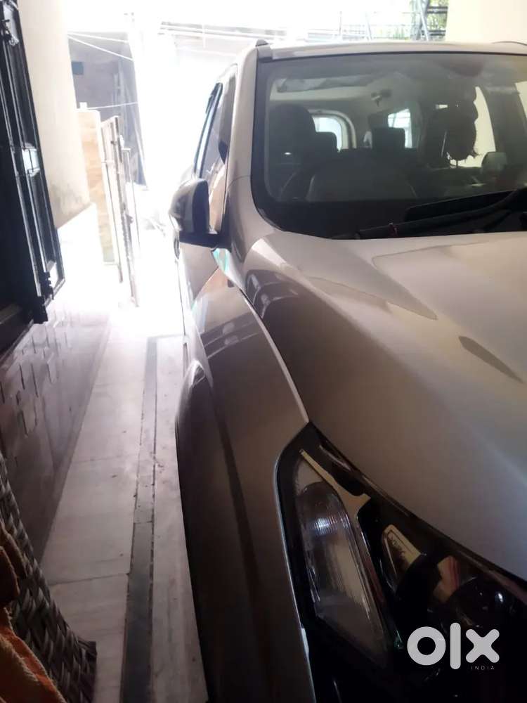 Mahindra Xuv500 2017 Diesel 37000 Km Driven