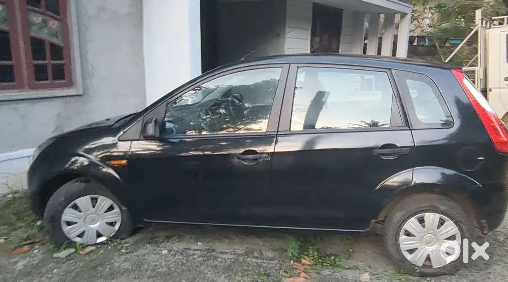 Ford Figo 1.2 Petrol 2011