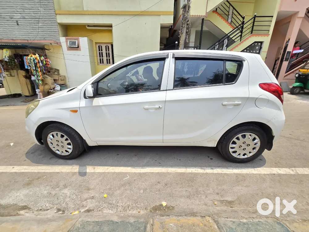 Hyundai I20 2009 Petrol Well Maintained