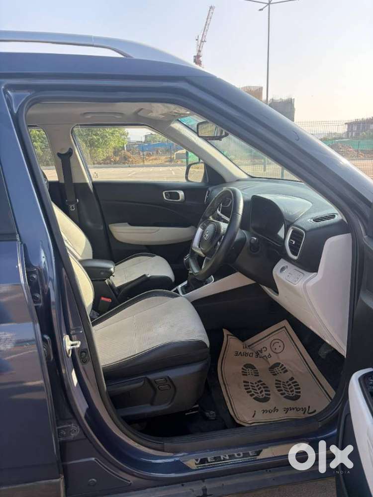 Hyundai Venue 1.0 Sx (o) Turbo Imt, 2022, Petrol