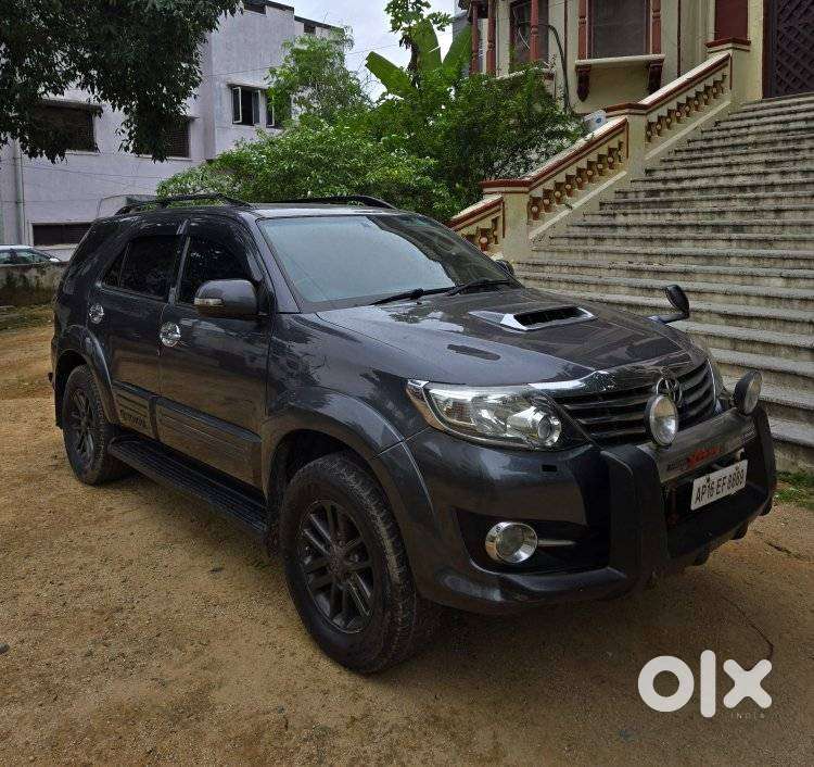 Toyota Fortuner 3.0 4x4 Anniversary Edition Mt, 2015, Diesel