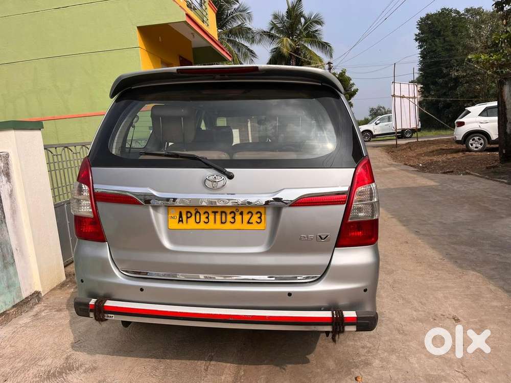 Toyota Innova Diesel 2015