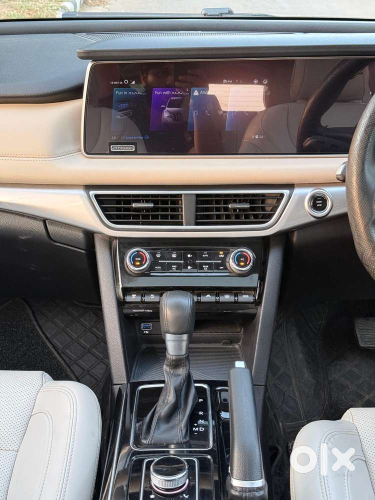 Mahindra Xuv700 2.2 Ax 7 Diesel At Str, 2023, Diesel