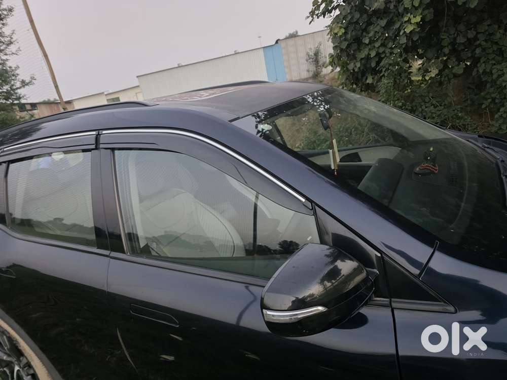 Mahindra Xuv700 Petrol 2022