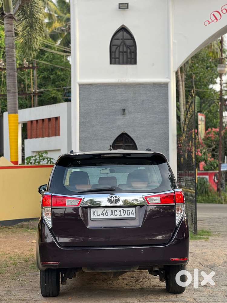 Toyota Innova Crysta 2.8 Automatic 2018