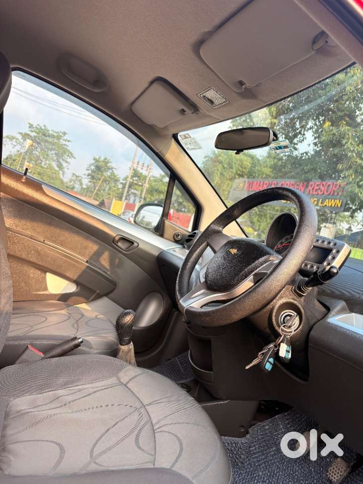 Chevrolet Beat, 2013, Petrol