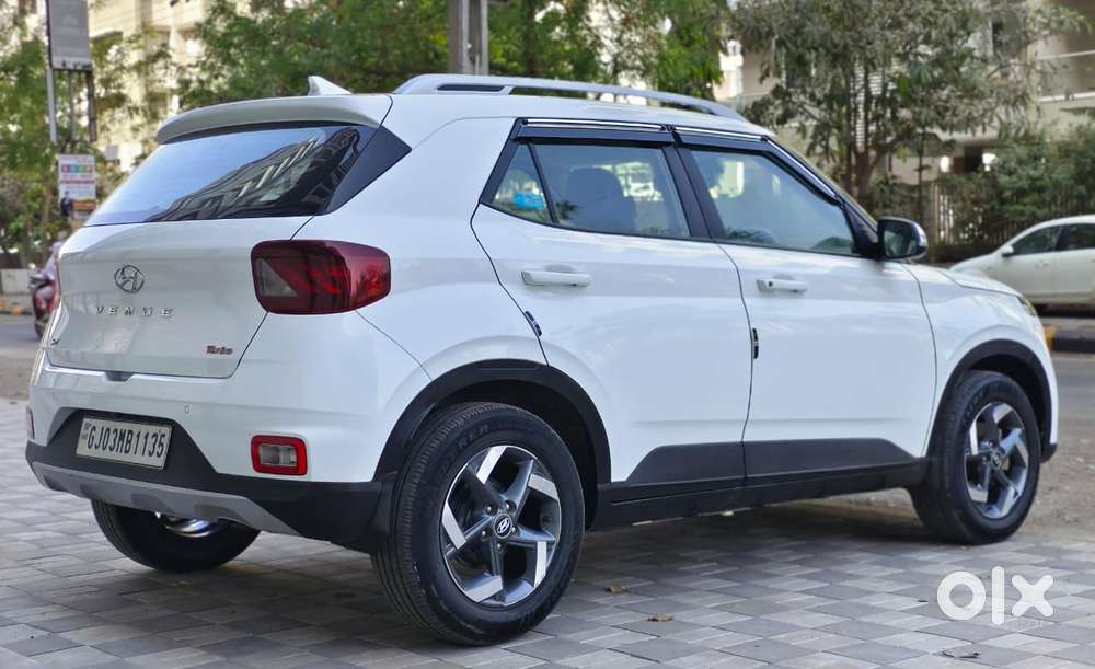 Hyundai Venue Sx Opt Turbo, 2021