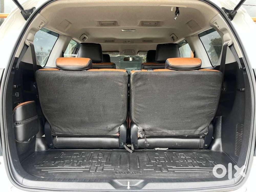 Toyota Innova Crysta 2.4 G Mt 7 Str, 2023, Diesel