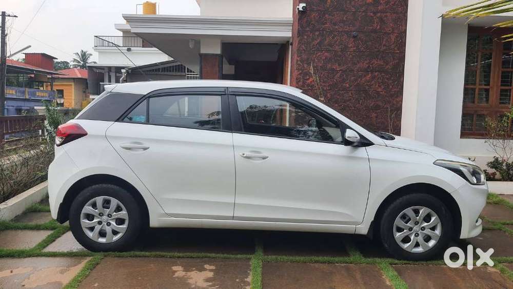Hyundai Elite I20 Sportz (o) 1.2, 2017, Petrol