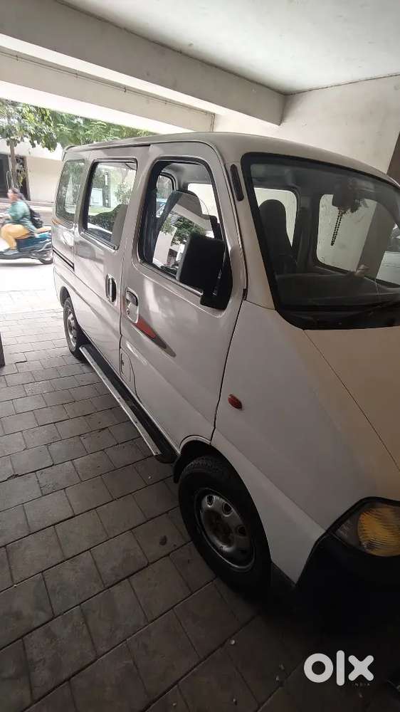 Maruti Suzuki Eeco 5 2017