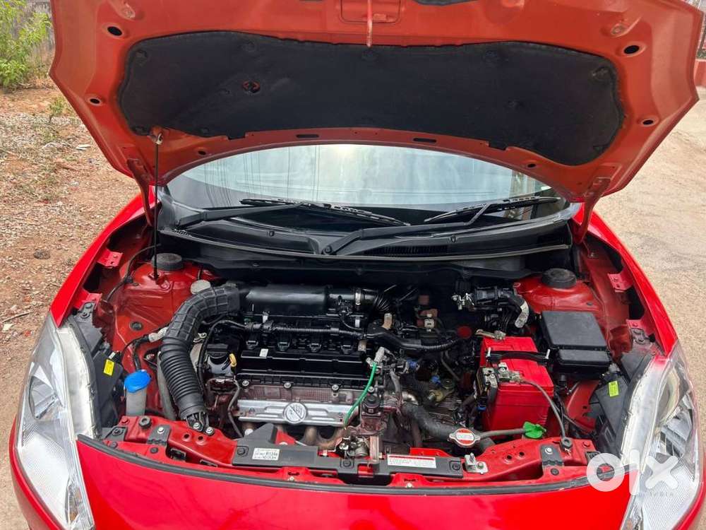Maruti Suzuki Swift Vxi + Manual, 2023, Petrol