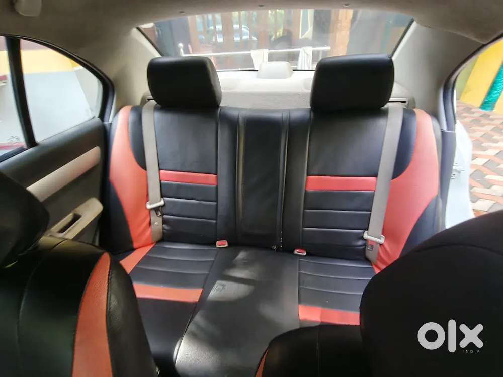Maruti Suzuki Dzire 2011
