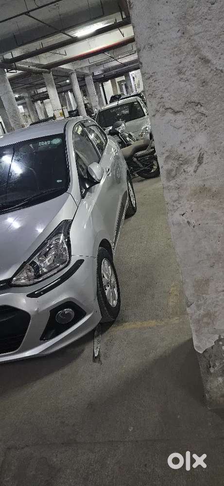 Hyundai Xcent 2015 (direct Owner)