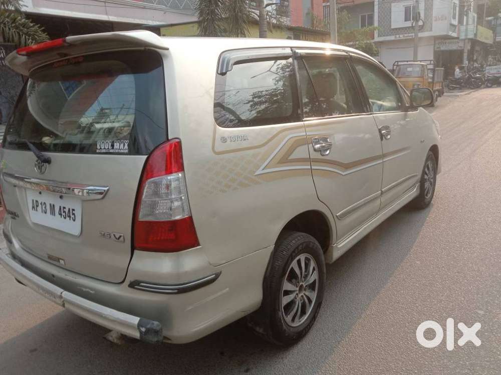 Toyota Innova 2009-2011 2.5 E 8 Str, 2007, Diesel