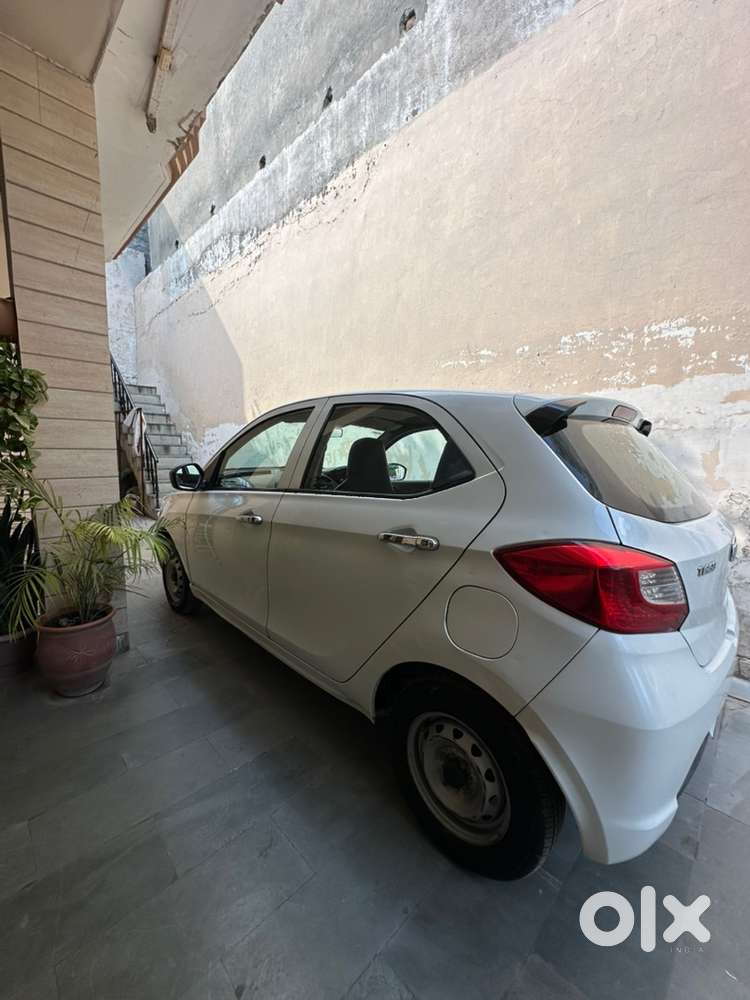 Tata Tiago Hybrid 2017
