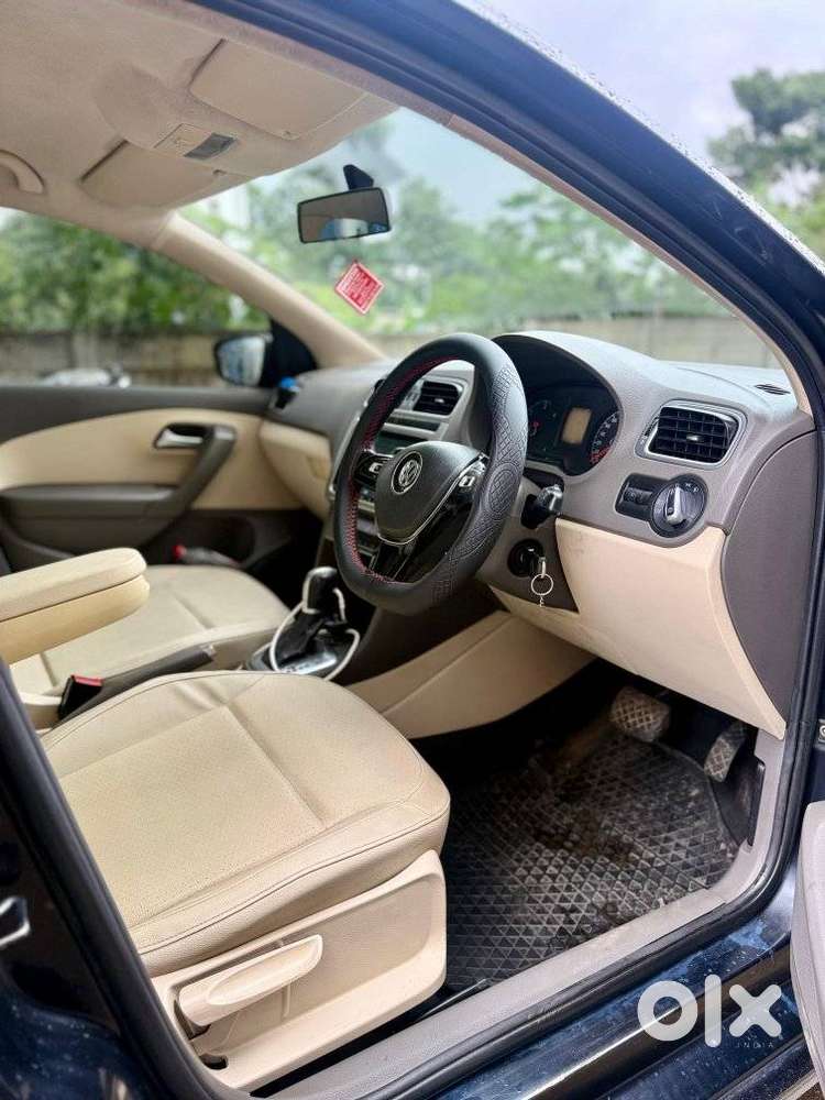 Volkswagen Vento 1.5 Highline Plus At 16 Alloy, 2015, Diesel