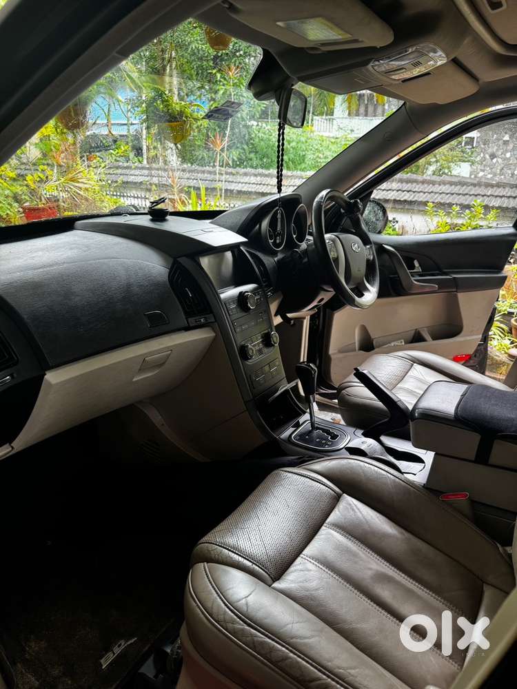 Mahindra Xuv500 2016 Diesel 75000 Km Driven