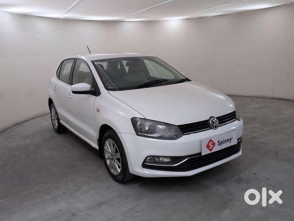 Volkswagen Polo Petrol Highline 1.2l, 2015, Petrol