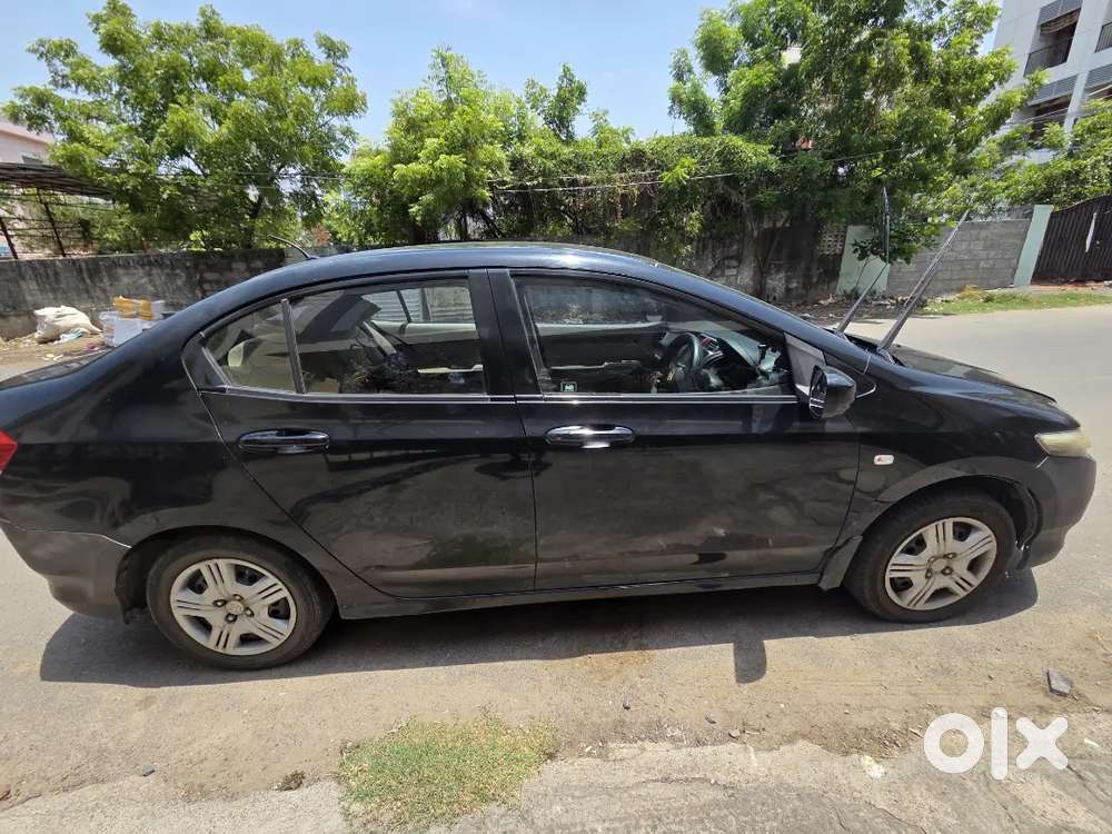 Honda City Petrol 2010 Variant