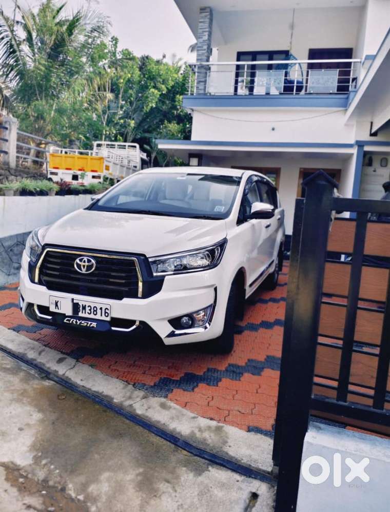 Toyota Innova Crysta 2.4 G Plus Mt 7 Str, 2019, Diesel