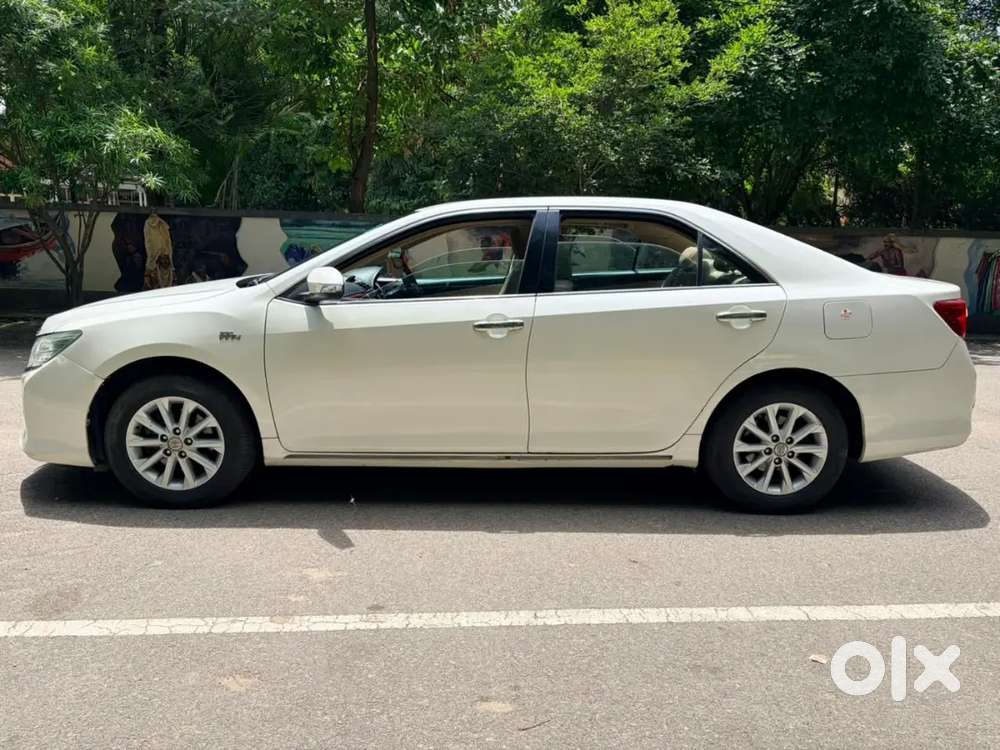 Toyota Camry 2013 Petrol Well Maintained