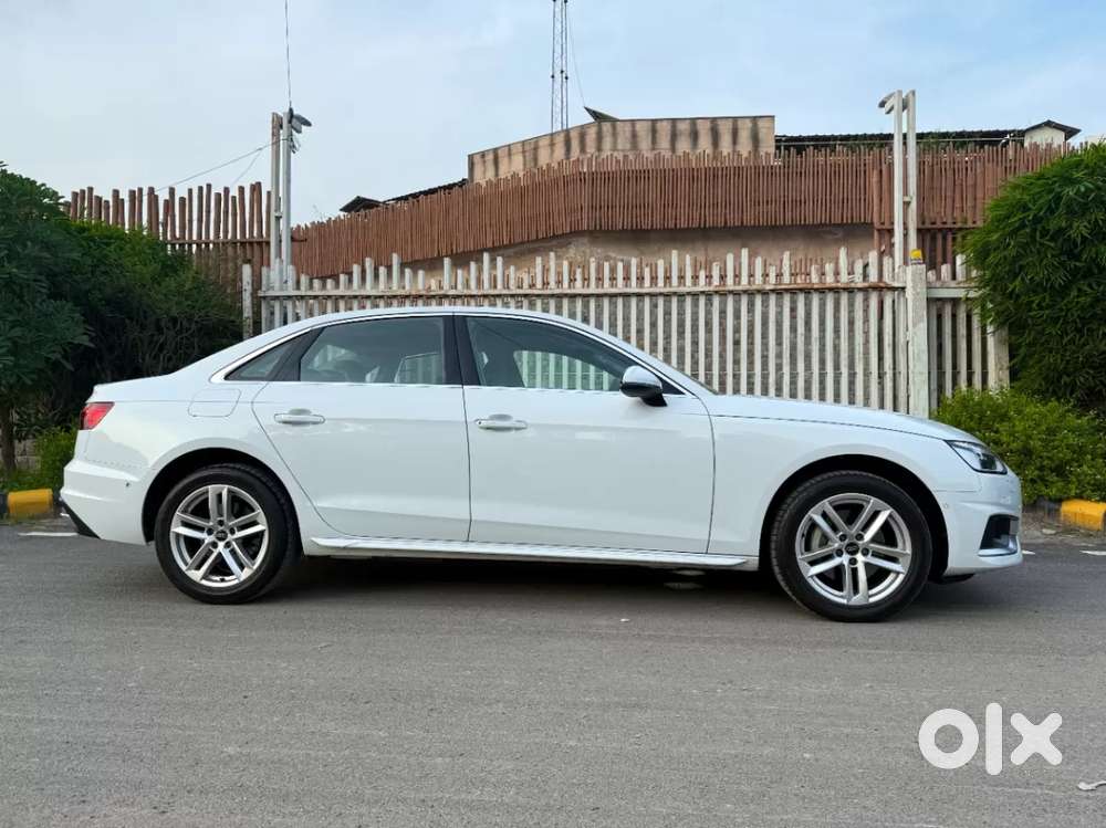 Audi A4 2.0 Technology 40 Tfsi, 2025, Petrol