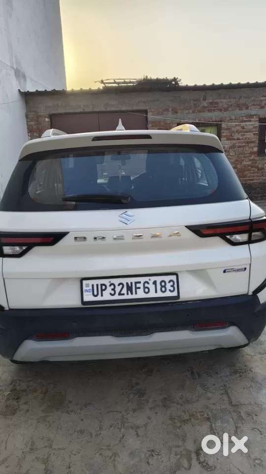Maruti Suzuki Brezza Zxi S-cng, 2022, Petrol