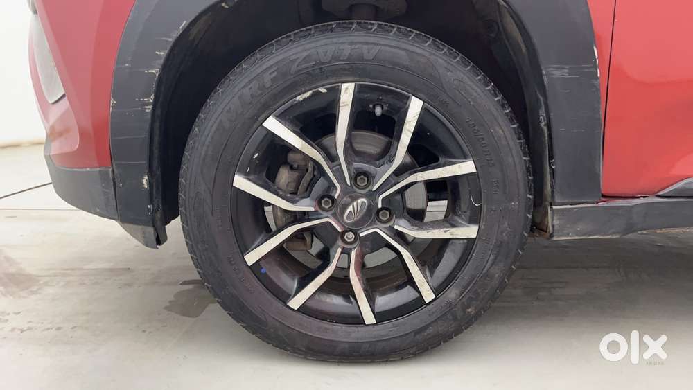 Mahindra Kuv100 Nxt 1.2 K8 Petrol 6 Str Dual Tone, 2017, Petrol