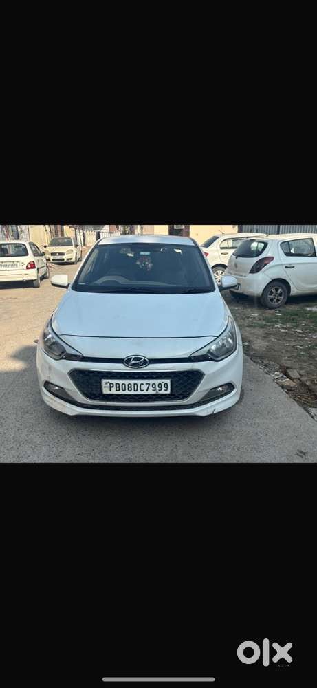 Hyundai I20 Magna Petrol 2015