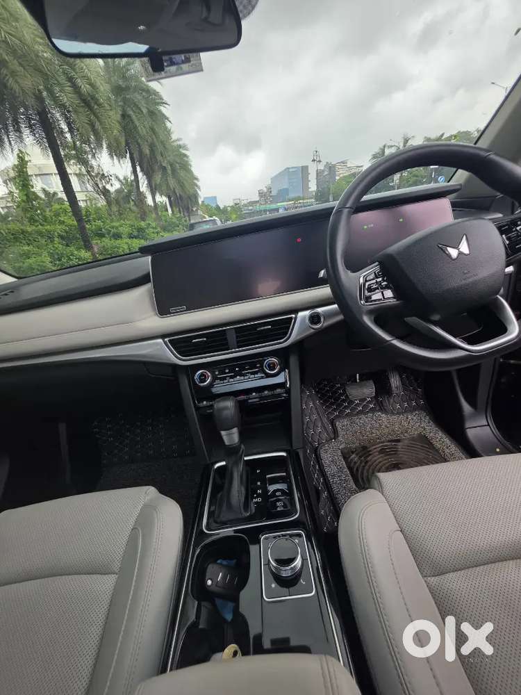 Mahindra Xuv700 Diesel Auto 2024