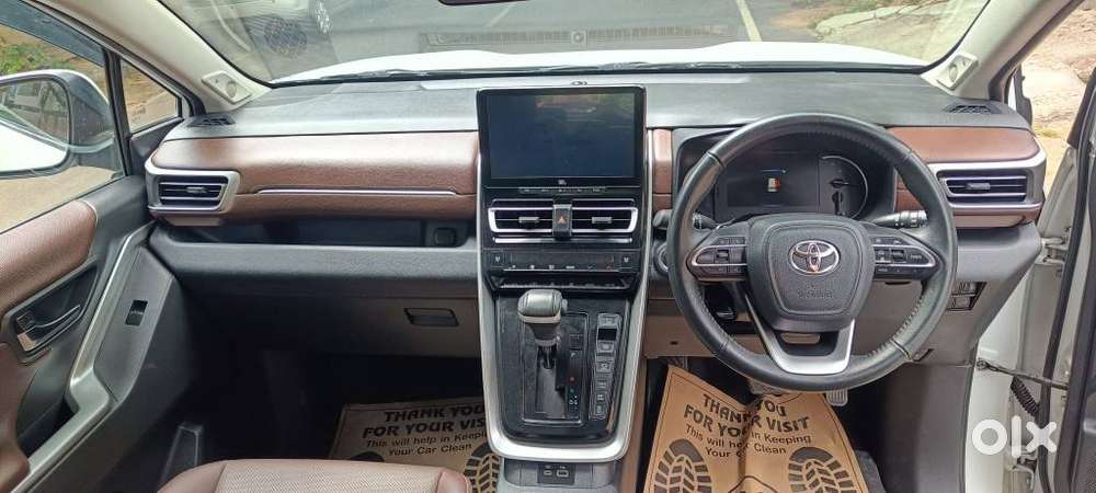 Toyota Innova Hycross 2.0 Zx Hybrid 7 Str, 2024, Petrol