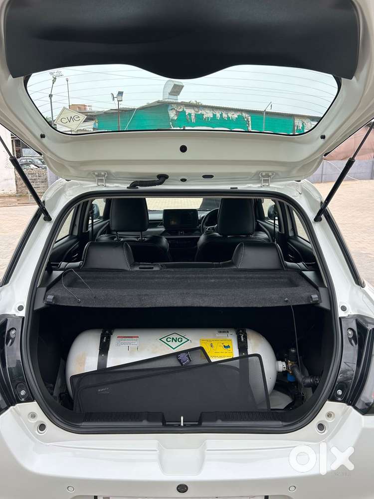 Maruti Suzuki Swift Vxi Cng, 2025, Cng & Hybrids