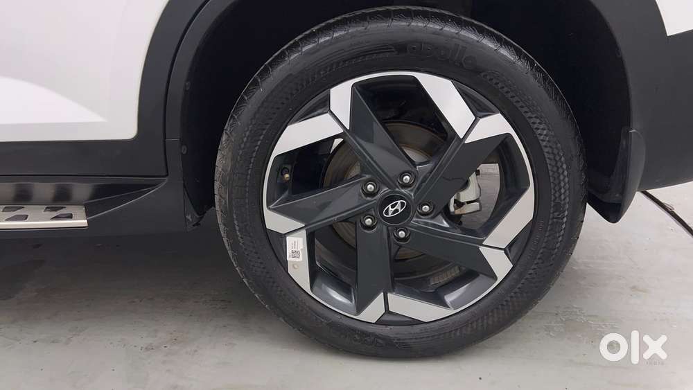 Hyundai Alcazar 1.5 Tdct Signature (o) 7s Petrol, 2024, Petrol