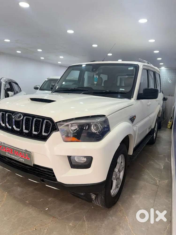 Mahindra Scorpio Diesel 2017 S10