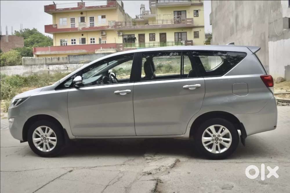 Toyota Innova Crysta 2.4 G Mt 7 Str, 2017, Diesel